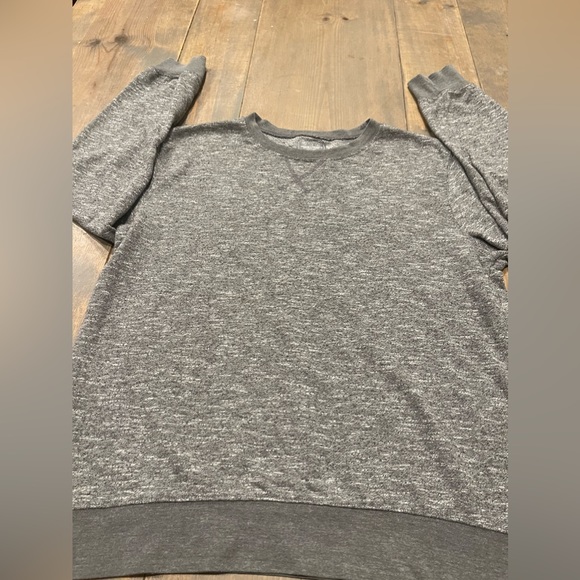SOLD ✅ Threads 4 Thought Men’s Long Sleeve  Lightweight Gray Sweatshirt Size: L - Picture 2 of 8